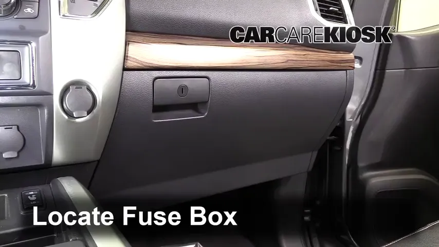 2017 Nissan Titan XD SL 5.6L V8 Fuse (Interior)